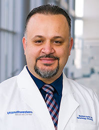 Waddah Arafat, MD, leads a small-cell lung cancer-specific EHR genomics integration project at UT Southwestern, where the Simmons Cancer Center is one of 31 member institutions of the National Comprehensive Cancer Network.